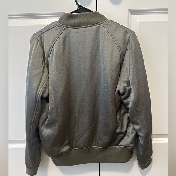 Abercrombie & Fitch bomber jacket - Picture 4 of 7